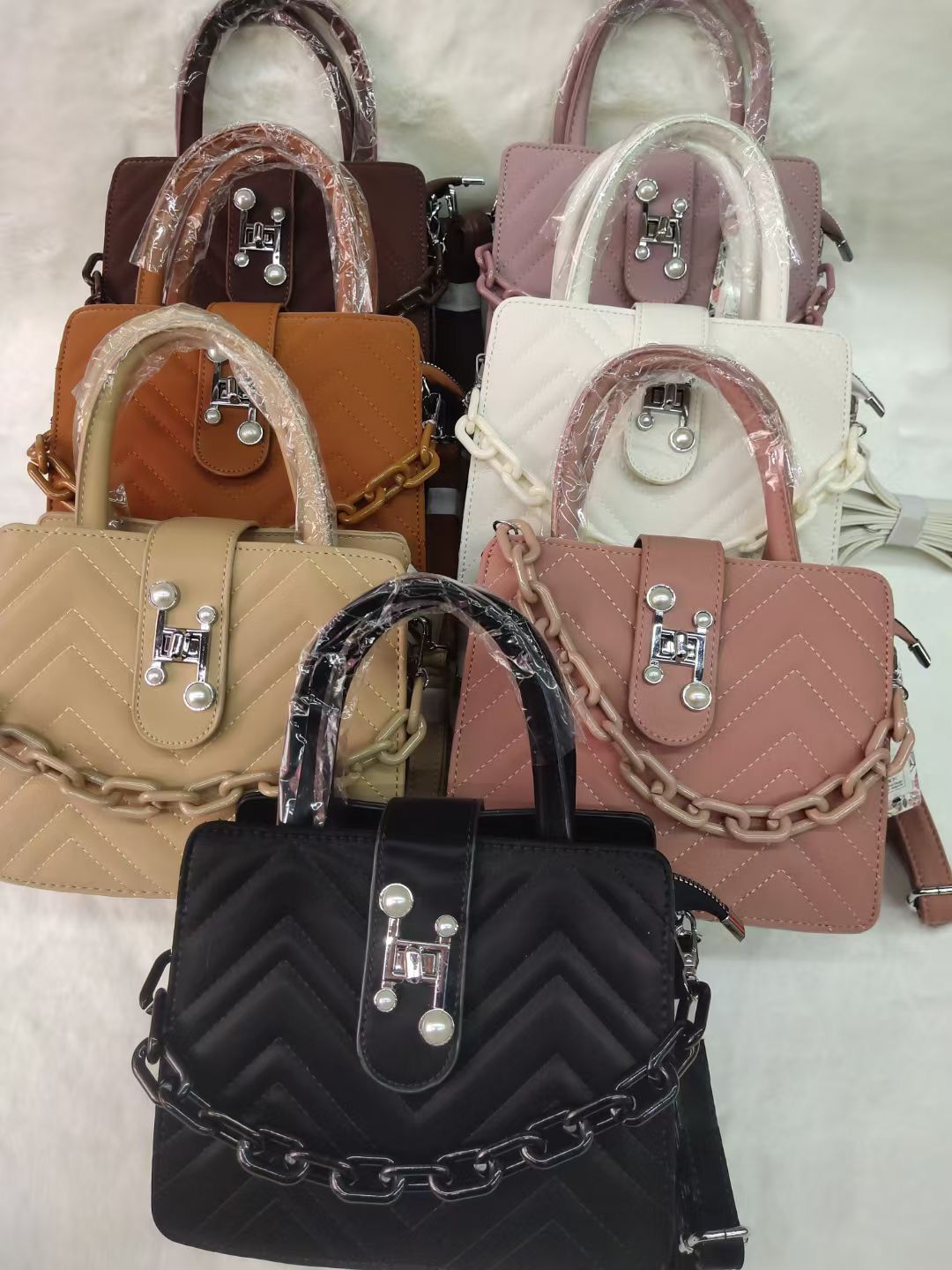Elegant Quilted PU Leather Mini Handbag with Chain Strap – Stylish Shoulder Crossbody Bag for Women