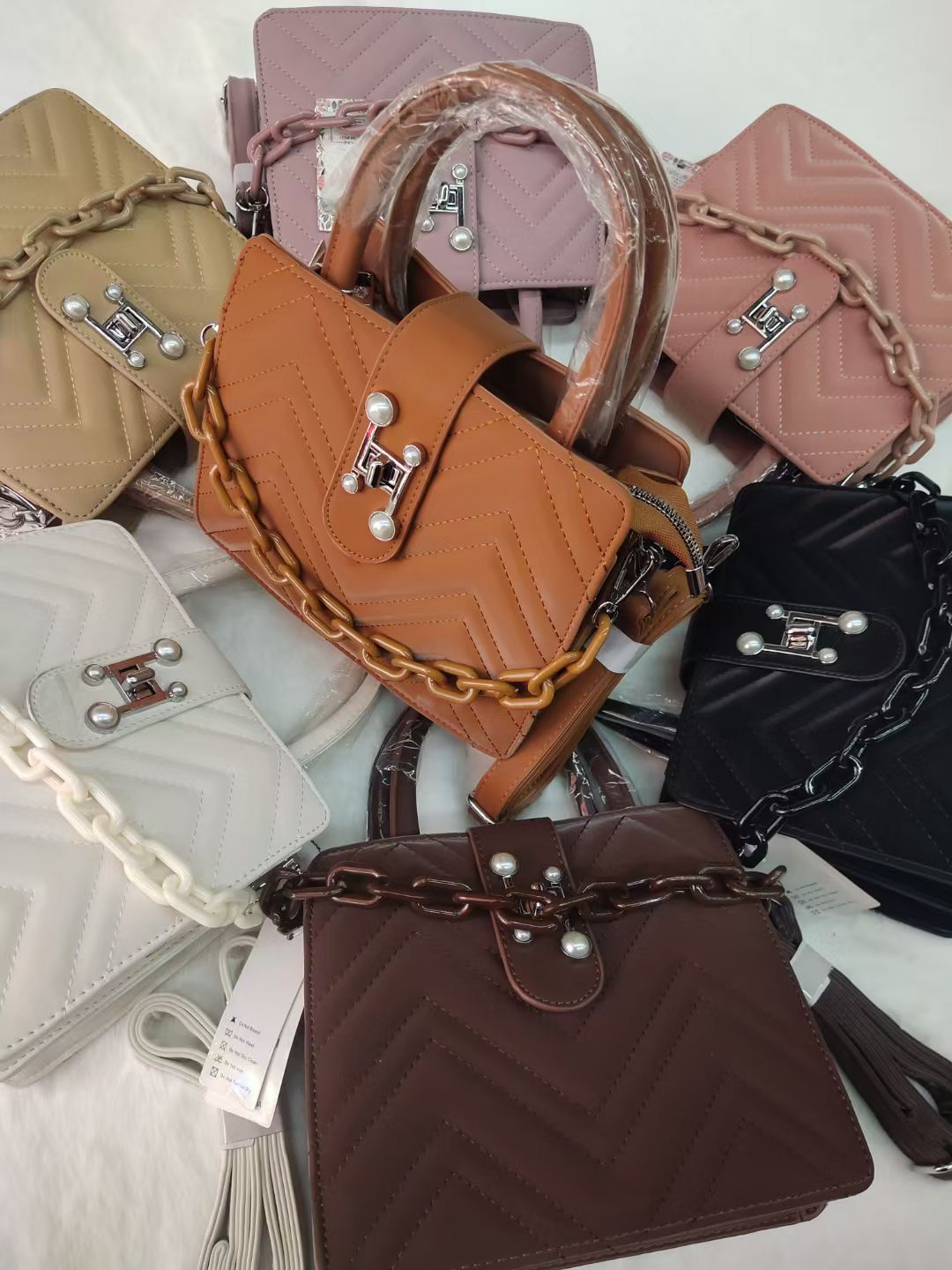 Elegant Quilted PU Leather Mini Handbag with Chain Strap – Stylish Shoulder Crossbody Bag for Women