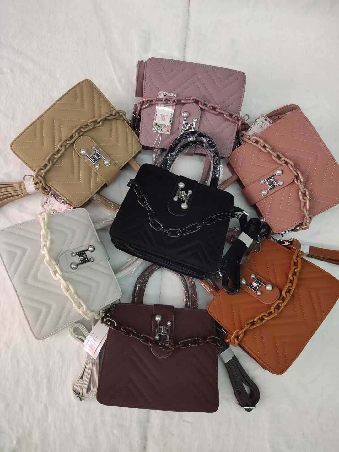 Elegant Quilted PU Leather Mini Handbag with Chain Strap – Stylish Shoulder Crossbody Bag for Women
