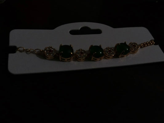Elegant Green Gemstone & Crystal Bracelet – Gold-Plated Adjustable Women’s Jewelry