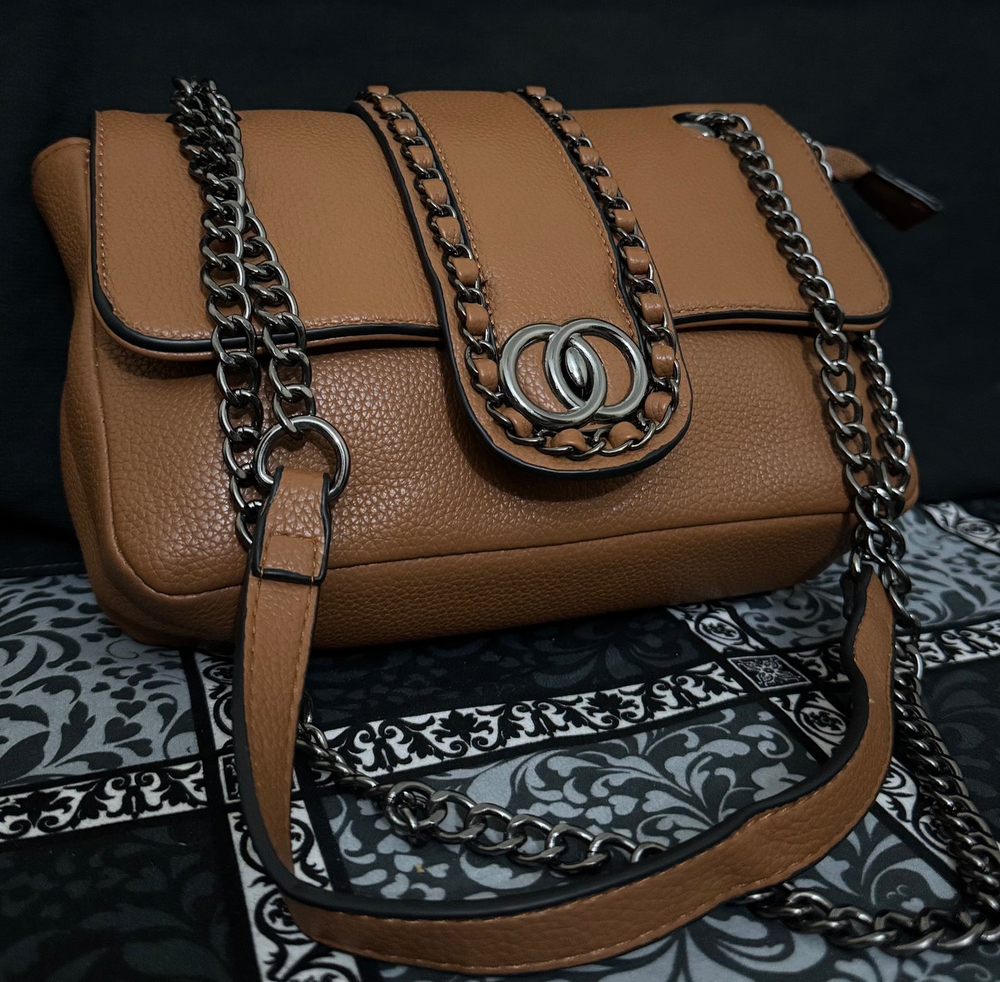 Luxe Chain-Link Tan Handbag – Premium Leather Shoulder Bag for Women | Lace & Luxe Pakistan