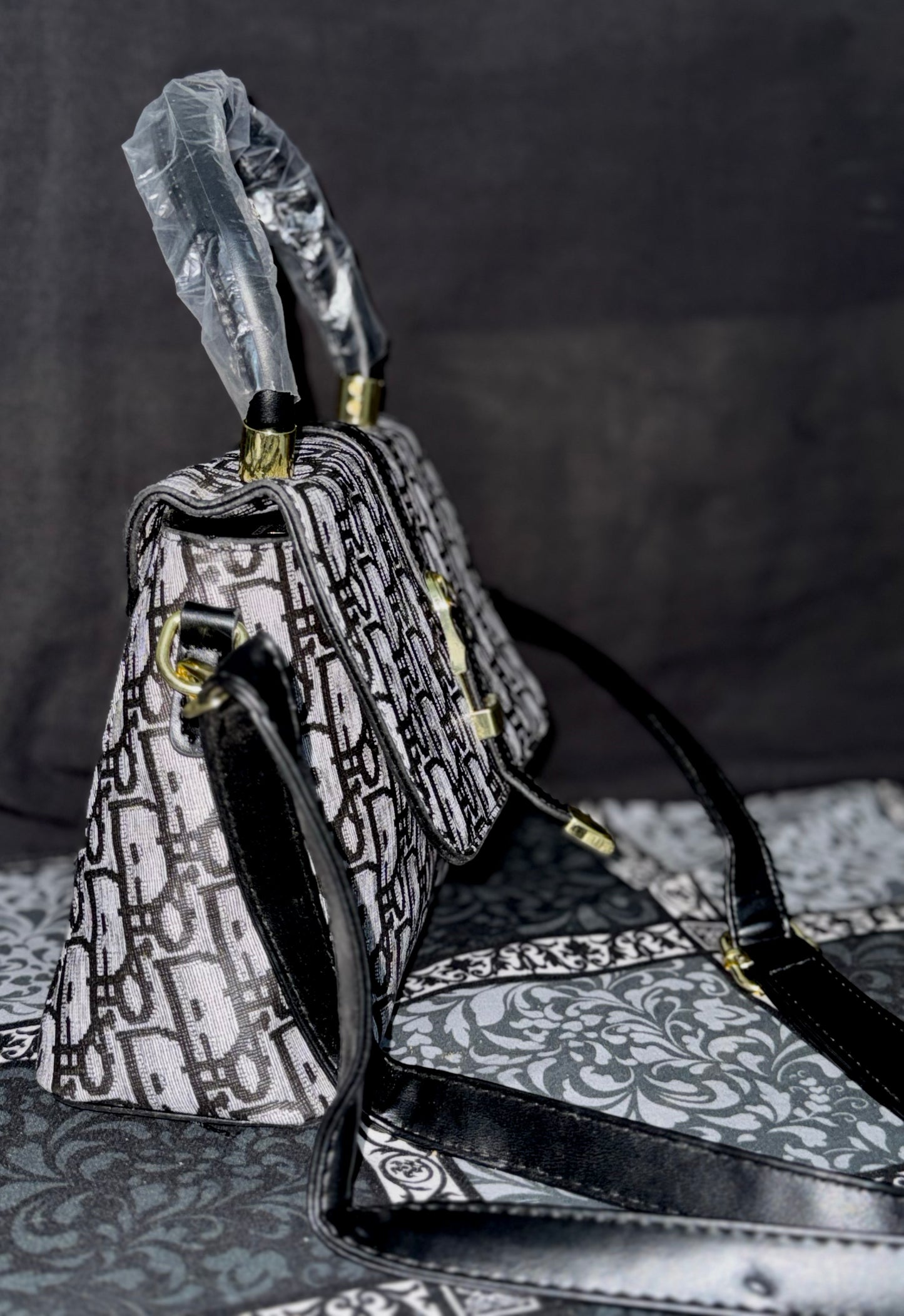 Luxury Designer-Inspired Handbag Collection – Monogram & Checkered Shoulder Bags